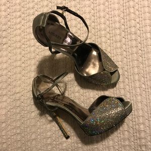 Audrey Brooke Sparkly heels 7.5